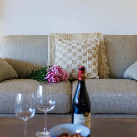 Апартаменты Feel - Cais De Pierlas *