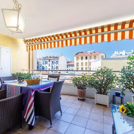 Feel - Cais De Pierlas *