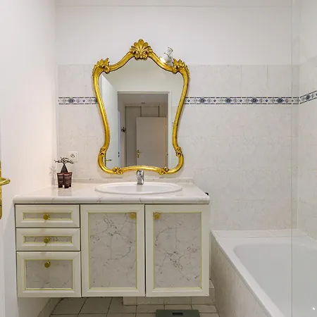 Feel - Cais De Pierlas * Nice