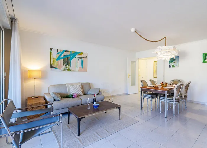 Feel - Cais De Pierlas Apartamento *